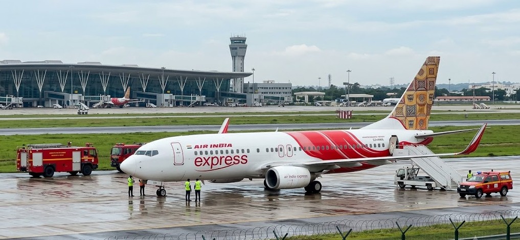 Air India Express Flight Suffers Bird Strike, Lands Safely in Bengaluru; All 148 Onboard Safe