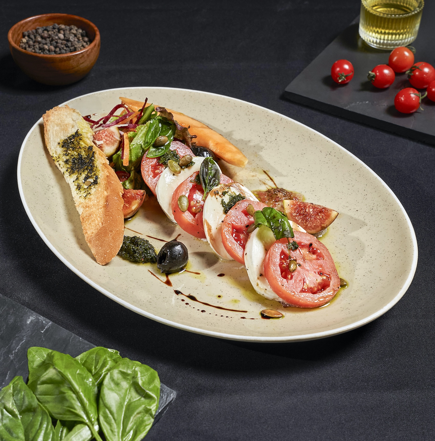 Classic Mozzarella Caprese - Toscano